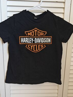 Harley-Davidson Black Tee with Orange Shield Logo Sundance Wyoming 5T
